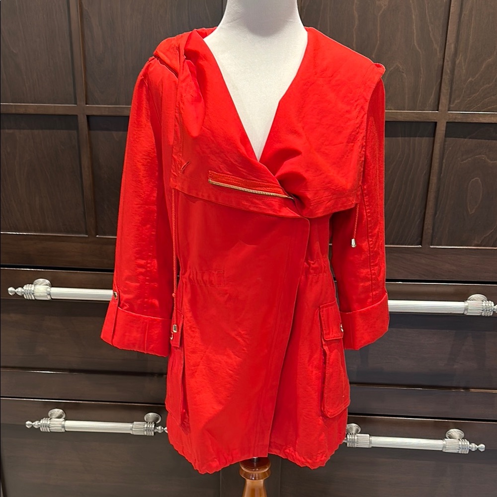 Guess rain jacket - Picture 4 of 8